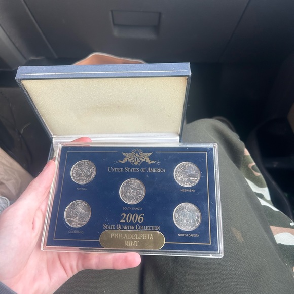 collectable coins - Picture 7 of 7